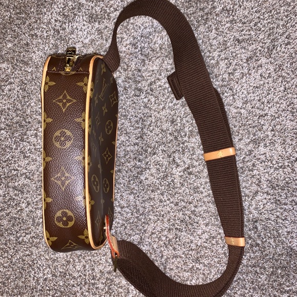Louis Vuitton Gange Pochette - Picture 4 of 8